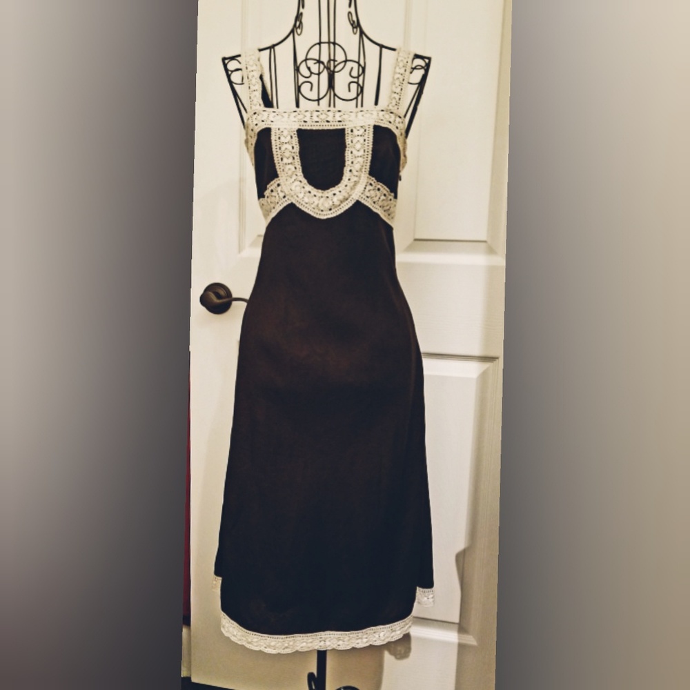 Ann Taylor Loft Sleeveless Black Dress Size 2